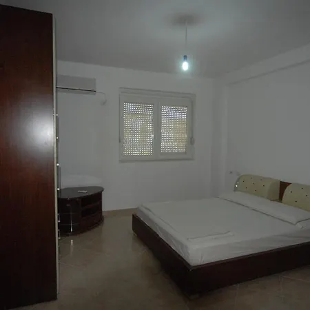 アパート Cold Water *